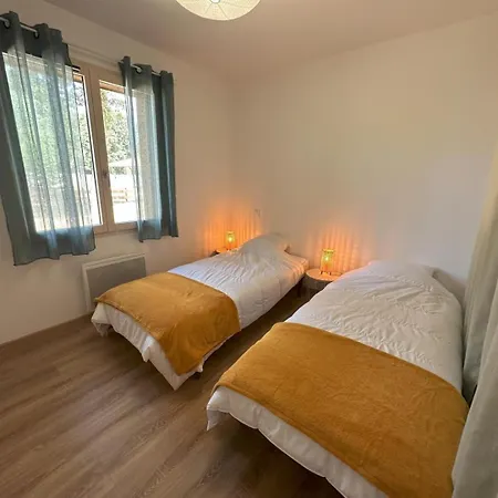 Lou Barado بيت للعطل *